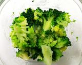 生トマトとブロッコリーの彩りオムライス作り方1写真
