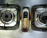 超簡単!鶏むね肉のジューシーパリパリ焼き作り方2写真