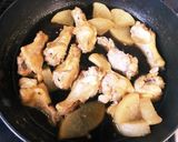 簡単すぎる！大根と手羽元煮。作り方3写真