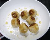 簡単！煮込みハンバーグ☆ポーク卵ボール作り方3写真
