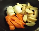 フライパンで♪煮込まない　炒め肉じゃが作り方1写真