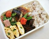 お弁当 フライパン ふっくら塩鯖焼き作り方3写真