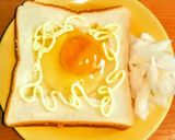 朝はこれ！目玉焼きトースト♪作り方3写真