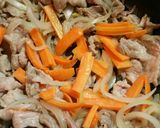 だしが効いてる肉やさいうどん♪作り方9写真
