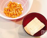 本だしで簡単！基本の豆腐となめこの味噌汁作り方1写真