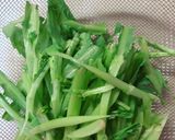 残った春菊の茎で卵とじ♬作り方2写真