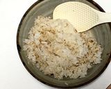ノリ好きの娘が「ぜーたくー」のおにぎり作り方1写真