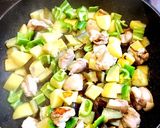鶏ももとなすのじゃがバター炒め☆作り方4写真