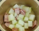 冬瓜とベーコンの中華スープ作り方2写真