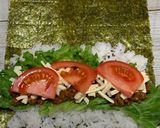タコライスとローストビーフを恵方巻に♪作り方2写真