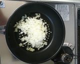 鶏むね肉のステーキ、玉ねぎソース作り方2写真