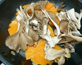 バターナッツとまいたけのにんにく炒め作り方4写真
