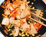ごま薫☆スモークチキンでヘルシー野菜炒め作り方4写真