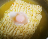 簡単♪塩ラーメンと鶏の唐揚げ☆野菜添え作り方2写真