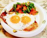 簡単時短朝食2 ハムエッグにトマトソテー作り方3写真