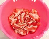 豚バラ肉の揉むだけ簡単塩ガーリック焼き作り方1写真