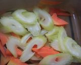 セロリと人参のＳｐｉｃｙレモン和え作り方2写真