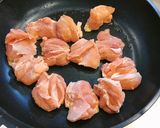 チキンのガーリックバター醤油炒め *☻*作り方3写真