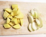 鶏レバーとじゃがいものトマト煮作り方2写真
