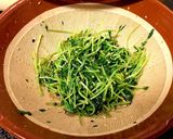 2分で簡単あと一品！豆苗のごま胡麻あえ作り方4写真