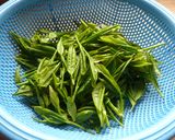 お茶の新芽の香り炒め作り方2写真