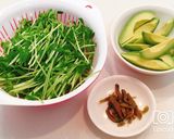 野菜たっぷり！豚こま肉と豆苗の炒めもの作り方2写真