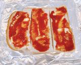 1枚で満足！3種の具材の特盛パンピザ！作り方3写真