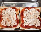 家にある物だけで！ピザ風ツナトースト作り方4写真
