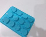 今話題の100均型で 簡単チョコレシピ作り方1写真