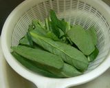 鶏と小松菜と卵のオイスターソース炒め作り方1写真