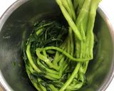 御殿場小山特産の水かけ菜の漬物の油炒め作り方1写真