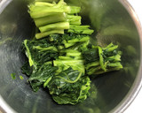 御殿場小山特産の水かけ菜の漬物の油炒め作り方2写真