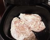 ノンフライヤー　塩麹で鶏胸肉ステーキ作り方4写真
