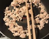130 円豚ひき肉ともやし焼きそば作り方1写真