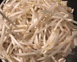130 円豚ひき肉ともやし焼きそば作り方2写真