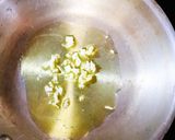 酒盗とブルーチーズで蕾菜のソテー作り方3写真
