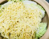 煮込みラー麺鍋●鶏肉と白菜＆大根の野菜鍋作り方1写真