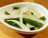 いんげんと玉ねぎのさっぱりからし和え作り方3写真