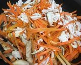 椎茸&ささみ入りのにんじんしりしり作り方5写真
