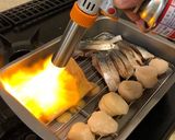 サーモン、真さば、帆立の炙りカルパッチョ作り方2写真