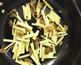 ブロッコリーの茎の搾菜炒め作り方2写真