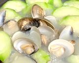 ハマグリとヘチマの炒め煮作り方4写真