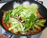 ごはんがススム♪チャプチェ風の春雨炒め作り方5写真