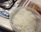 納豆と卵とご飯を混ぜて加熱したもの作り方1写真
