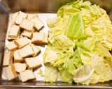 キャベツとひき肉、厚揚げのみそ炒め作り方1写真
