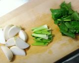 かぶの葉も♪かぶとベーコンの洋風スープ作り方1写真