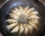 簡単、羽根付きキャベツねぎ餃子。作り方4写真