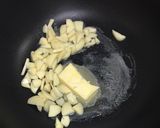 鶏肉と菊芋のガーリックバター煮作り方4写真