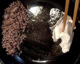 ピーマンとひき肉のピリ辛そぼろ丼作り方3写真