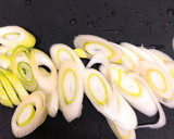 切るのはネギだけ☆時短簡単わかめスープ作り方1写真